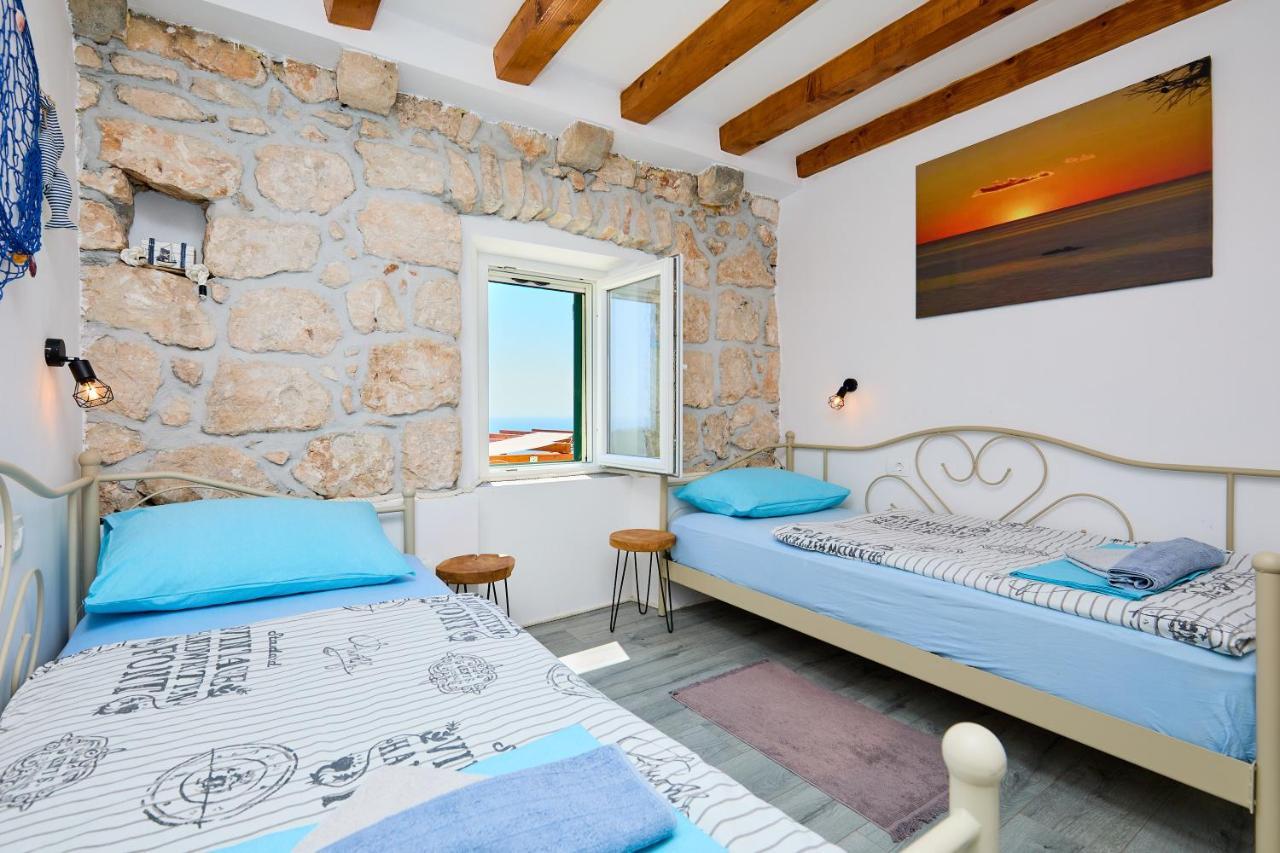 Stone House Biskup Apartment Babino Polje Exterior photo