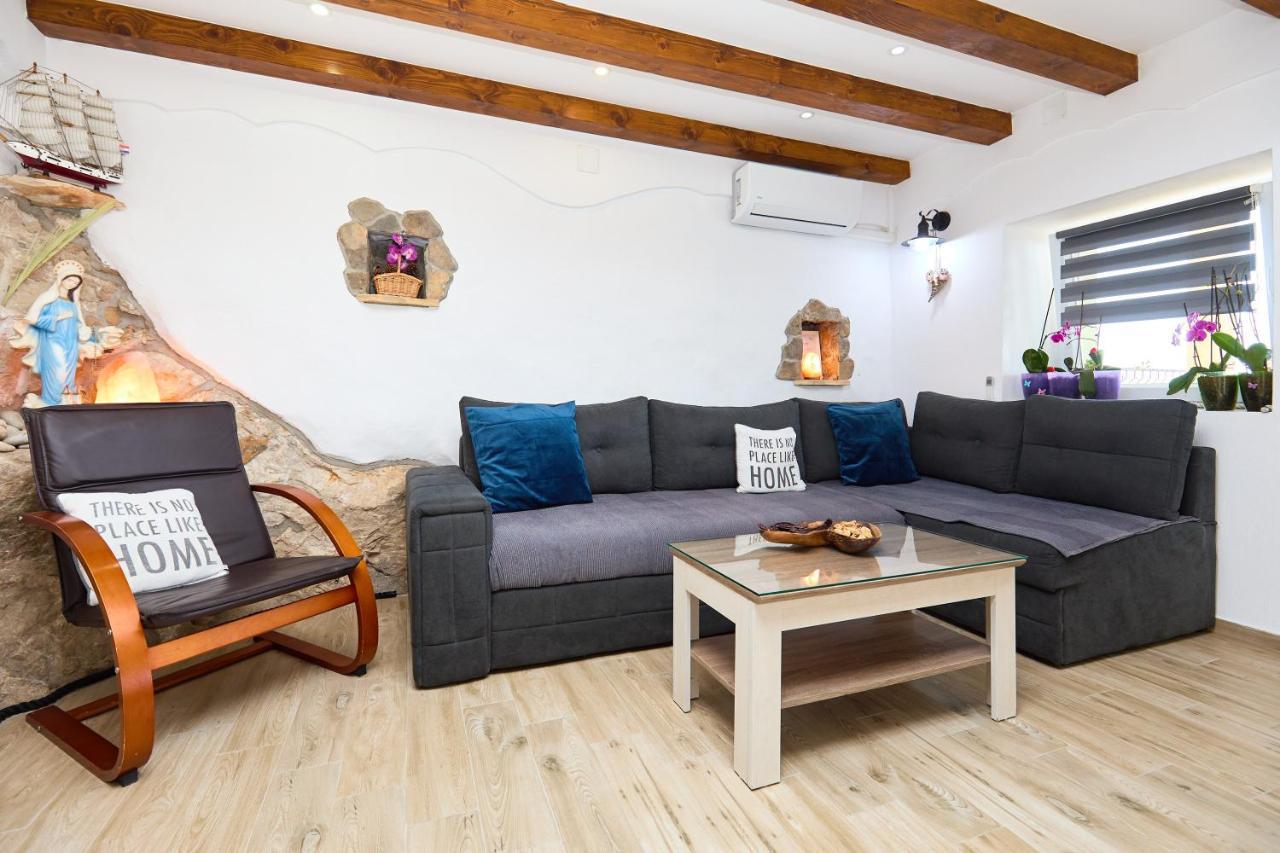 Stone House Biskup Apartment Babino Polje Exterior photo