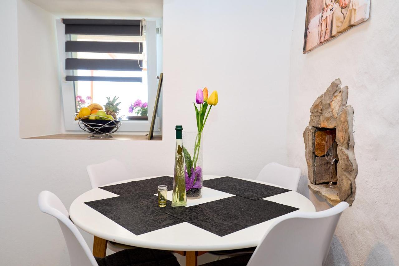 Stone House Biskup Apartment Babino Polje Exterior photo